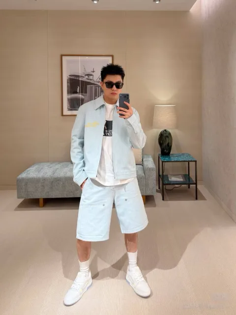 루이비통 시그니처 엠브로이더드 데님 워크웨어 쇼츠 1AJRE5