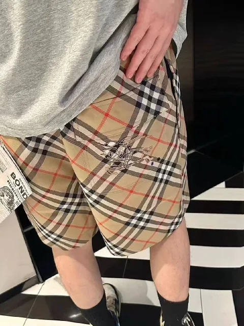 버버리 체크 프린트 EKD 드로스트링 쇼츠 반바지 8087224