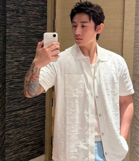 루이비통 모노그램 쇼트 슬리브 셔츠 1AK72A