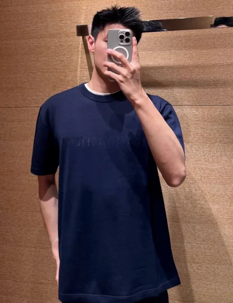 루이비통 코튼 캐시미어 쇼트 슬리브드 크루넥 반팔 티셔츠 1AK6XQ